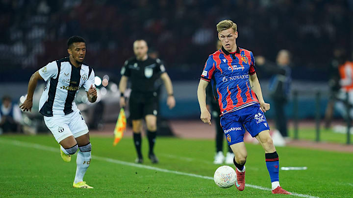 Mounir Chouiar, Anton Kade