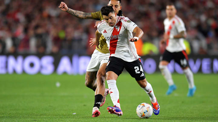 Marcos Acuña, Marcelo Correa