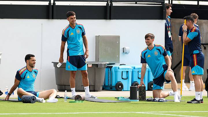 La jornada de España en Tennessee dejó festejos para Rodri, Mikel Merino y Luis de la Fuente. La jornada de España en Tennessee dejó festejos para Rodri, Mikel Merino y Luis de la Fuente.