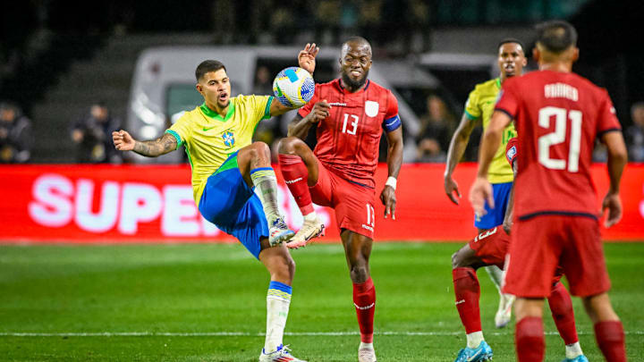 Bruno Guimarães, Enner Valencia