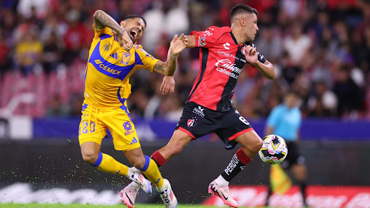 Mateo Garcia, Javier Aquino