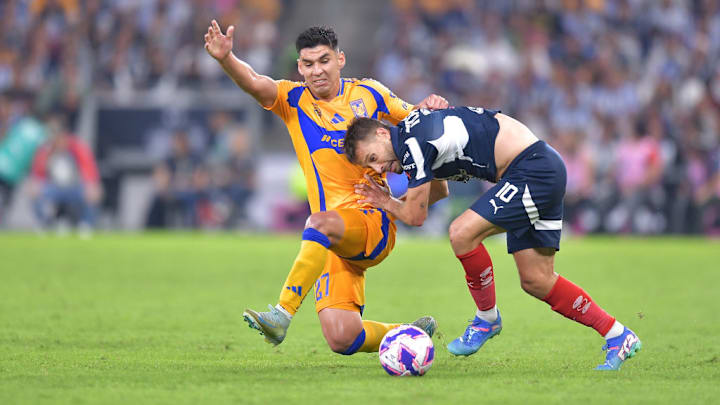Sergio Canales, Jesús Angulo
