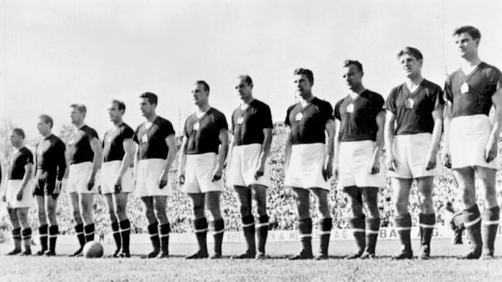 WORLD CUP-1954-HUNGARY-TEAM