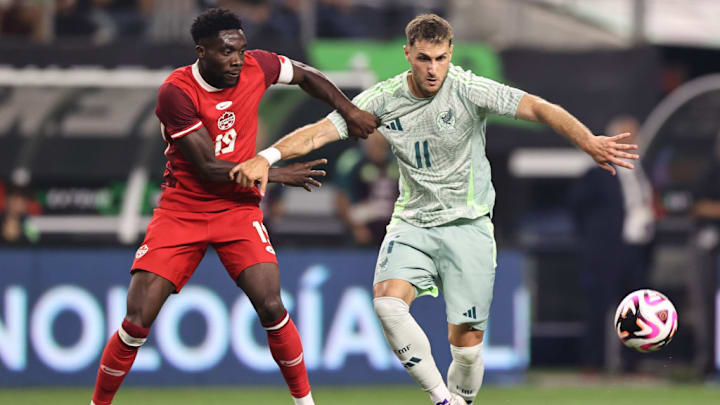 Santiago Gimenez, Alphonso Davies
