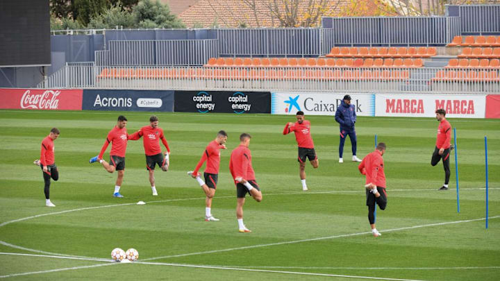 FBL-EUR-C1-ATLETICO-TRAINING