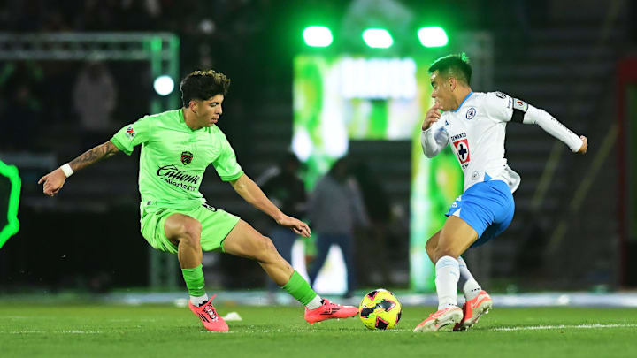 Denzell Garcia, Carlos Rodriguez