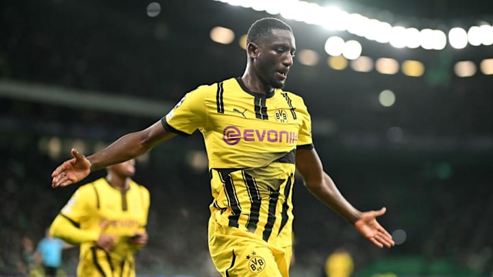 TOPSHOT-FBL-EUR-C1-SPORTING-DORTMUND