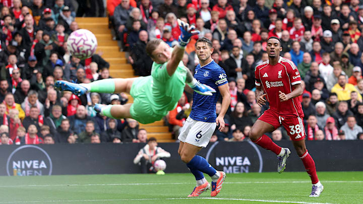Ryan Gravenberch marcó el primer gol del Liverpool. Ryan Gravenberch marcó el primer gol del Liverpool.