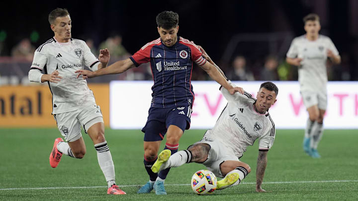 Pedro Santos, Carles Gil, Martin Rodriguez