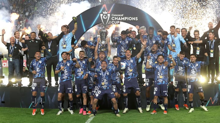 Gustavo Cabral #22 of Pachuca celebrating with his teammates...