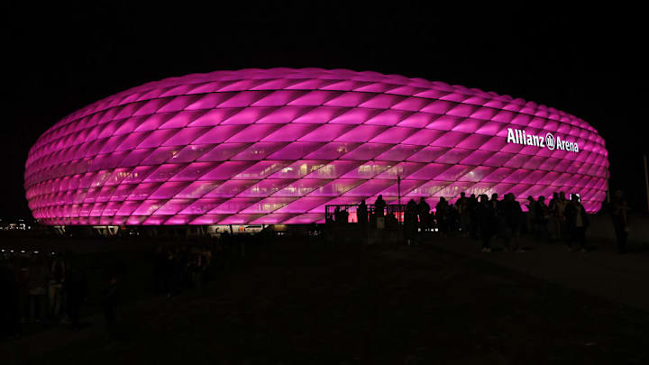 FC Bayern München v VfB Stuttgart - Bundesliga