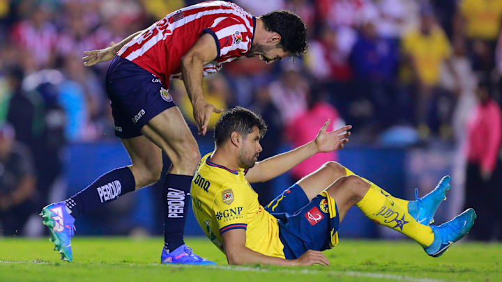 Antonio Briseno, Nestor Araujo