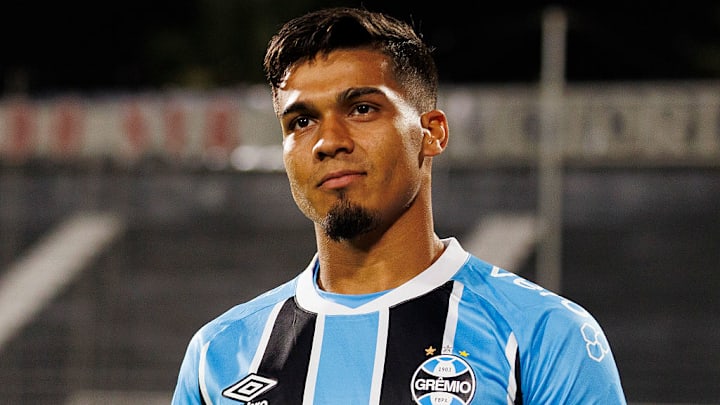 Matías Arezo