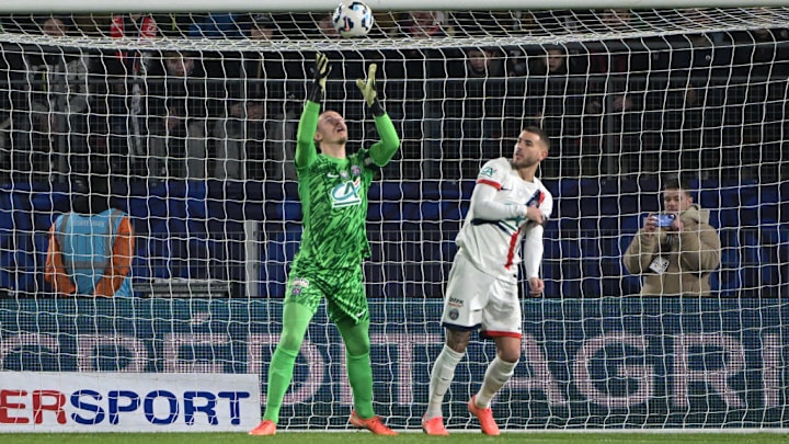 FBL-FRA-CUP-STADE BRIOCHIN-PSG