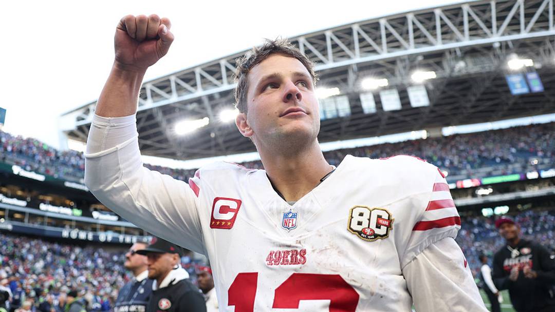 El quarterback de los San Francisco 49ers, Brock Purdy, lidera la liga con 13 pases de touchdown en lo que va de temporada. El quarterback de los San Francisco 49ers, Brock Purdy, lidera la liga con 13 pases de touchdown en lo que va de temporada.