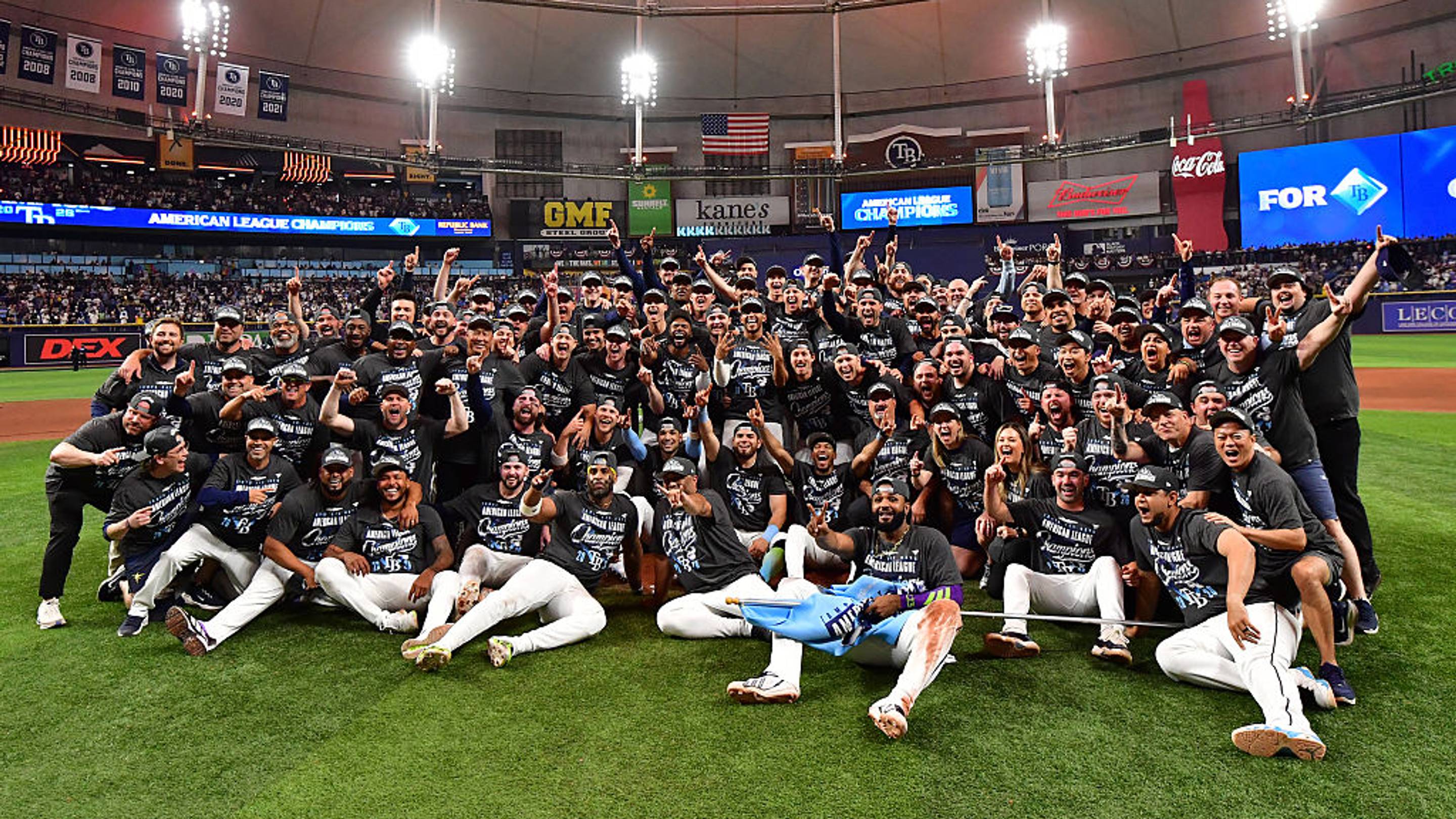 El mexicano Jonathan Aranda y los Rays enfrentarán a los Brewers en Serie Mundial; MLB tendrá campeón inédito