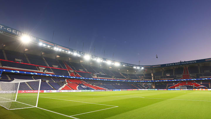 Paris Saint-Germain v FC Bayern München: Round of 16 Leg One - UEFA Champions League