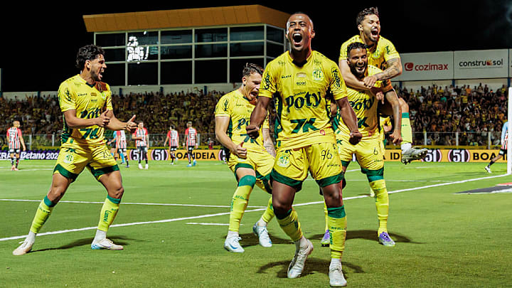 Reinaldo, Carlos Eduardo, Alesson, Daniel Borges