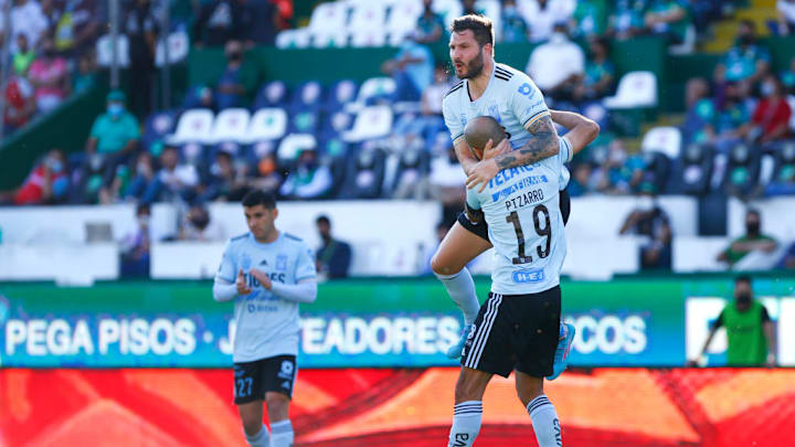 Andre-Pierre Gignac, Guido Pizarro