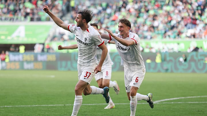 VfL Wolfsburg v Sport-Club Freiburg - Bundesliga