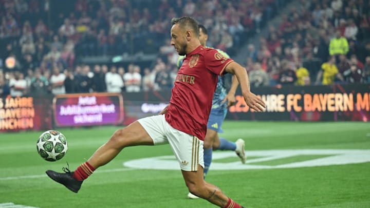 Rafinha zeigt auch nach seiner Zeit beim FC Bayern seine brasilianischen Künste.