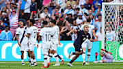 Diego Luna celebra su segundo gol con el que Estados Unidos consiguió su pase a la Final de la Copa Oro.