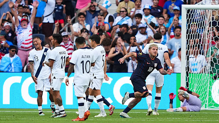 Diego Luna celebra su segundo gol con el que Estados Unidos consiguió su pase a la Final de la Copa Oro. Diego Luna celebra su segundo gol con el que Estados Unidos consiguió su pase a la Final de la Copa Oro.