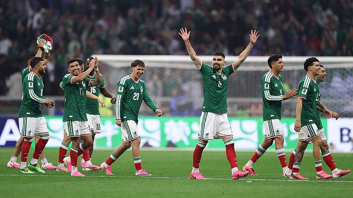 Los tres anfitriones desafían la historia y siguen firmes rumbo al título Los tres anfitriones desafían la historia y siguen firmes rumbo al título