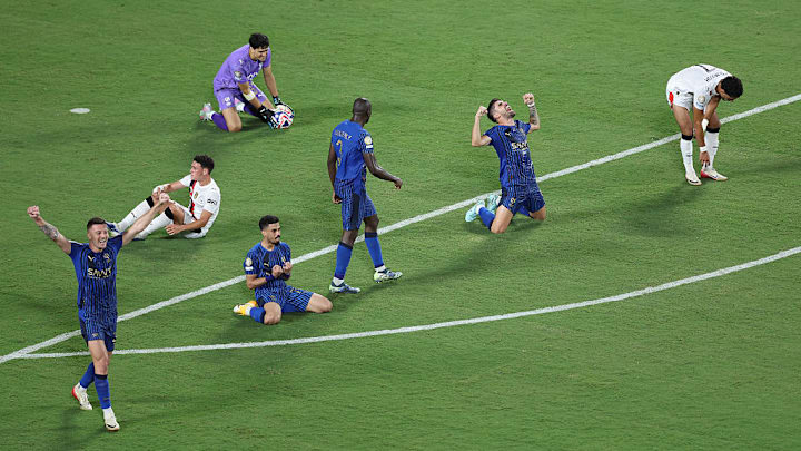 Los jugadores del Al Hilal celebran el triunfo ante el Manchester City.