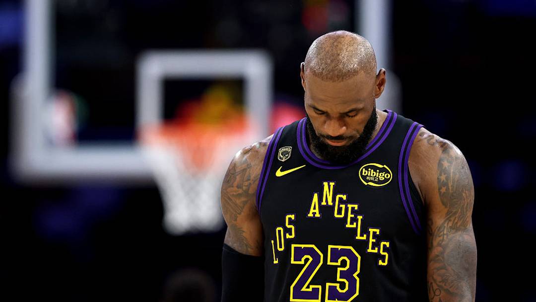 LeBron James y los Lakers quedaron fuera en la semifinales de los Playoffs de la NBA.