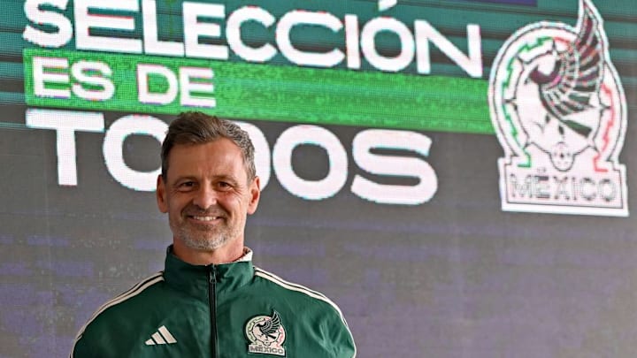 FBL-MEX-WC-2026-COACH-COCCA