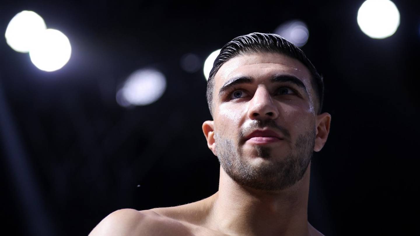 Tommy Fury Books Boxing Return for Early 2025, Faces Ex-UFC Title Challenger