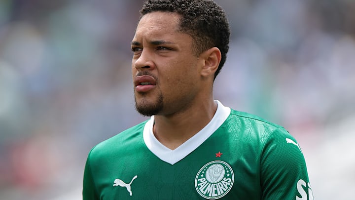 Vitor Roque