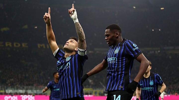 Lautaro Martinez (links im Bild) ist seit Jahren Inters Lebensversicherung