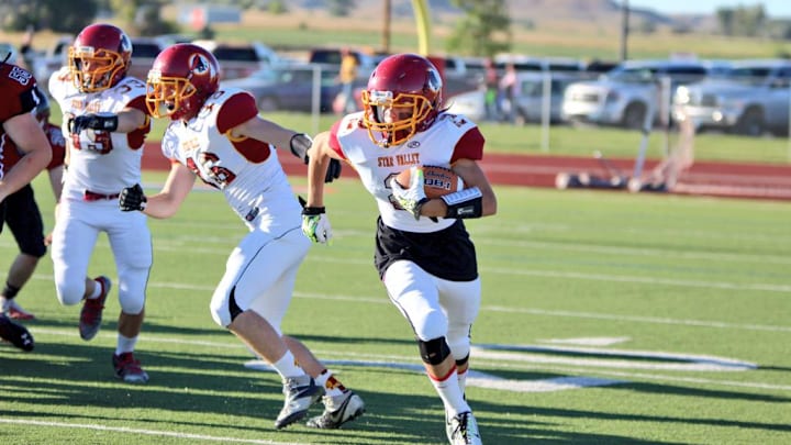 The Star Valley Braves are the defending Wyoming high school football Class 3A state champions. 