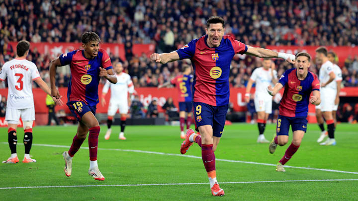Robert Lewandowski, Lamine Yamal, Gavi