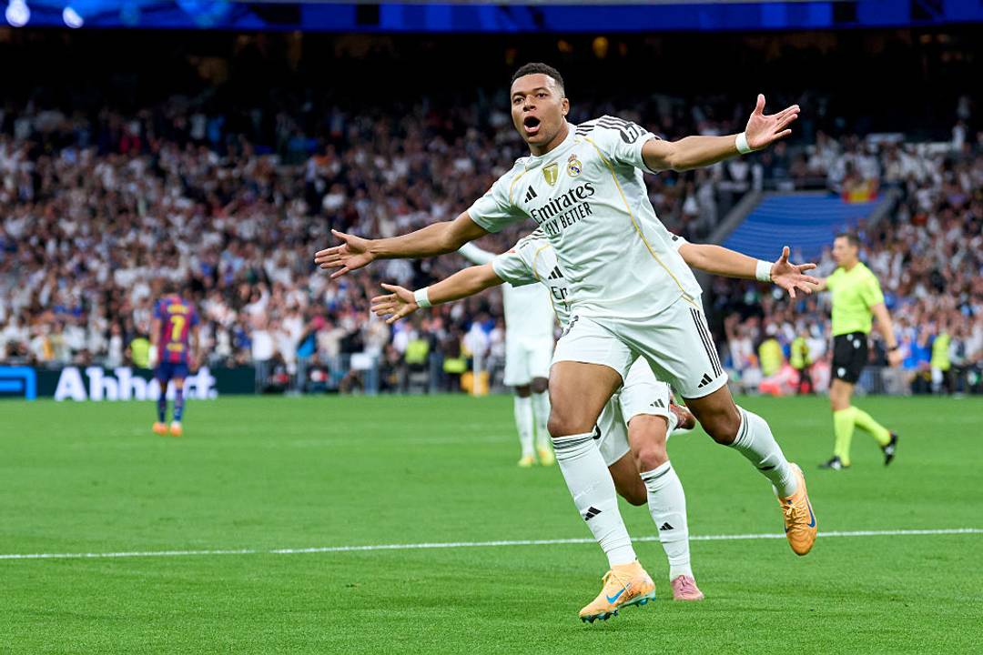 Mbappe Brace Ends Barcelona's Perfect Start in El Clasico