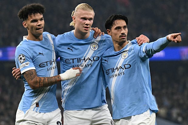 Man City players celebrate scoring