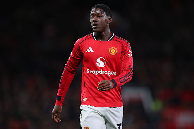 คอบบี้ ไมนู คอบบี้ ไมนู