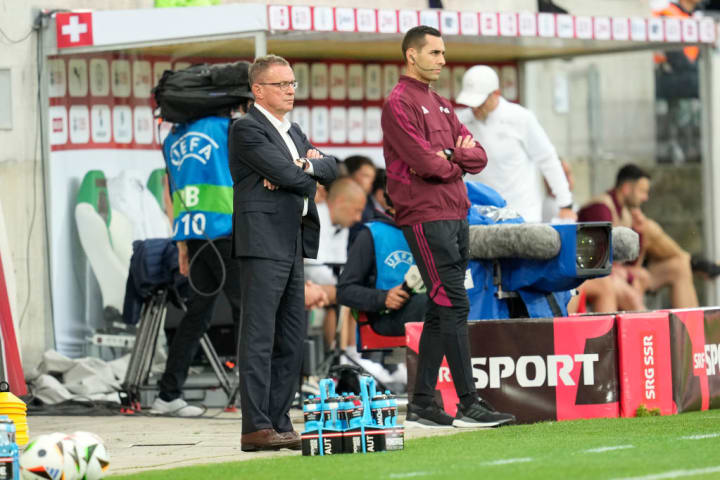 Head coach Ralf Rangnick of Austria and, Fourth Official Andrea Colombo of Italy