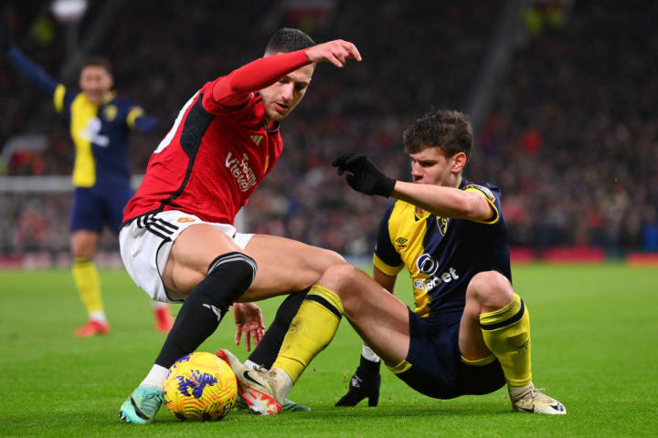 Diogo Dalot, Milos Kerkez