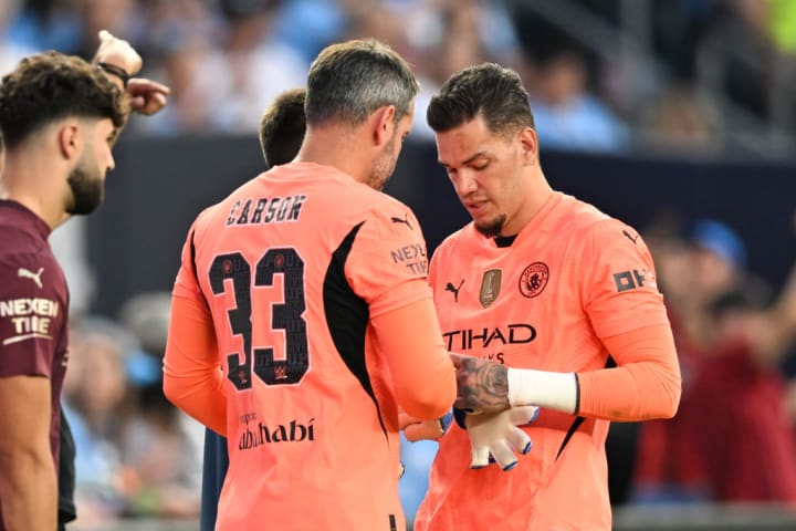 Scott Carson, Ederson Moraes - Penjaga Gawang Sepak Bola - Lahir 1993