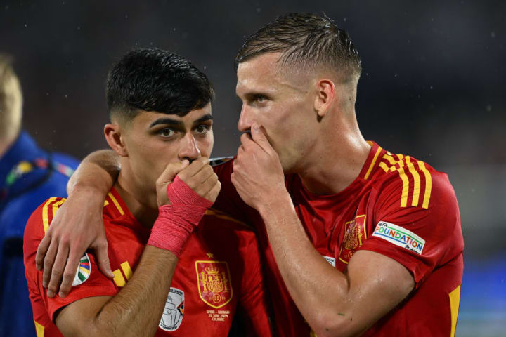 Dani Olmo, Pedri