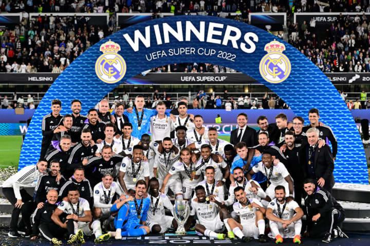 TOPSHOT-FBL-EUR-SUPERCUP-REAL MADRID-FRANKFURT-TROPHY