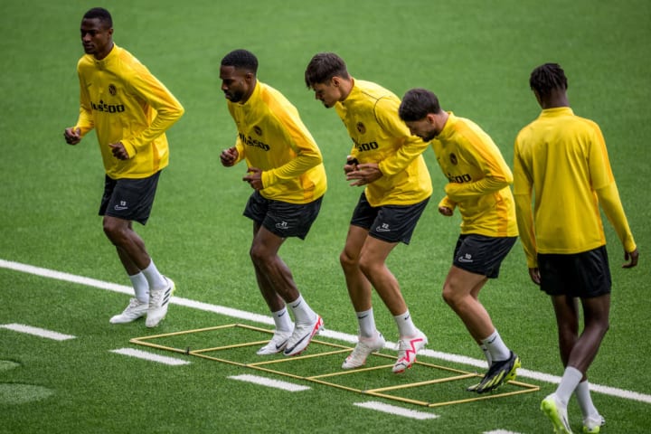 FBL-EUR-C1-YOUNG BOYS-TRAINING