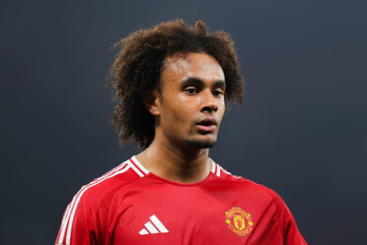 Joshua Zirkzee Joshua Zirkzee