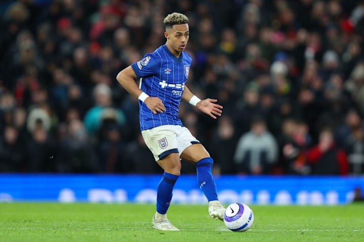 Omari Hutchinson