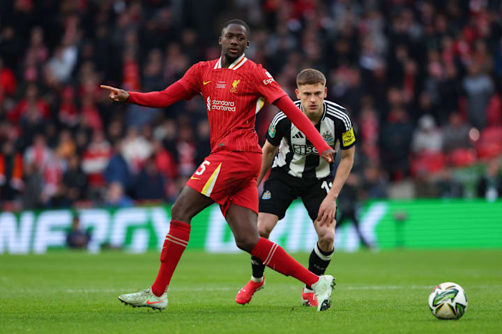 Ibrahima Konate, Harvey Barnes