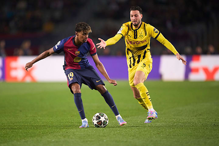 Lamine Yamal, Rami Bensebaini