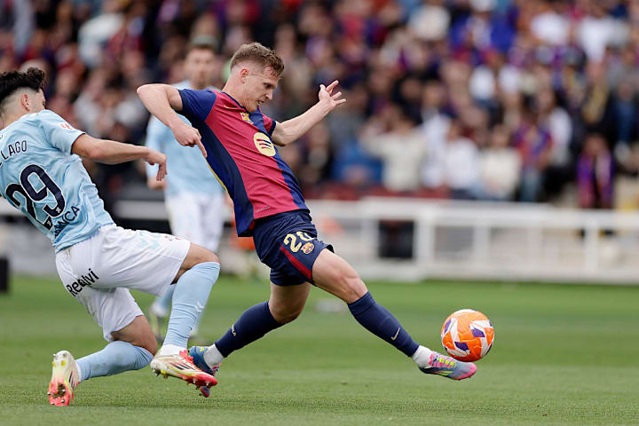 Dani Olmo, Yoel Lago